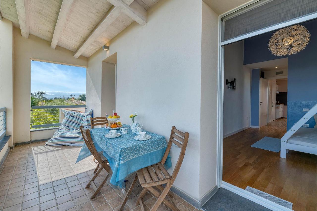La Casa Degli Ulivi Appartamento In Villa Con Patio Quartu SantʼElena Exterior foto